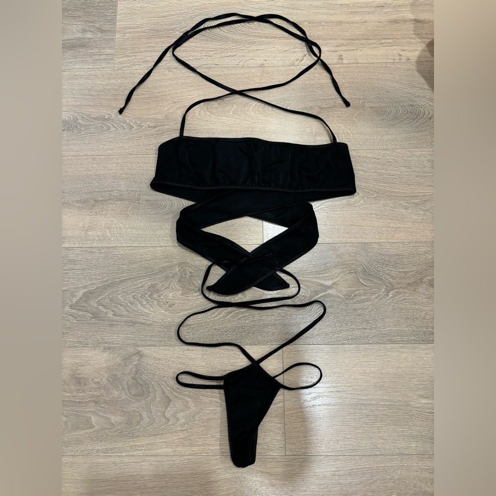 Lingerie with long straps